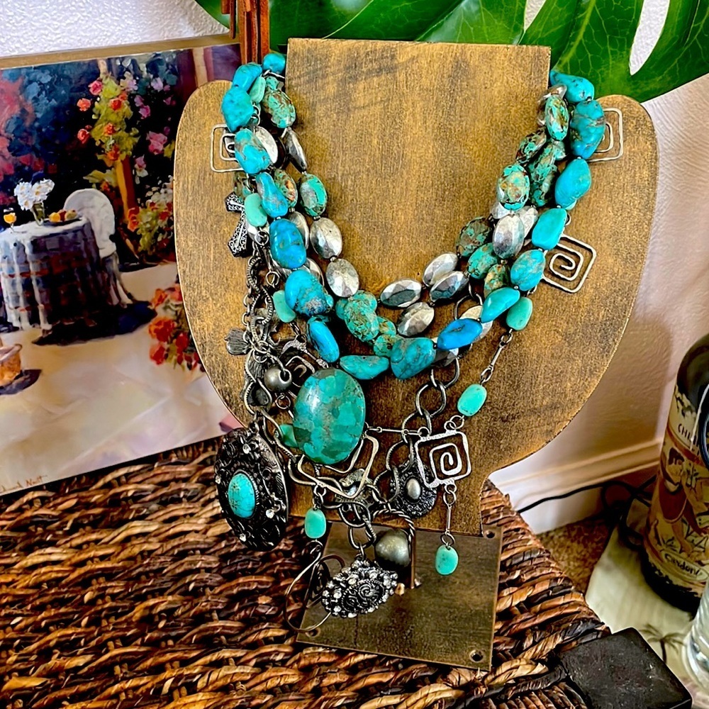 Necklace Stand